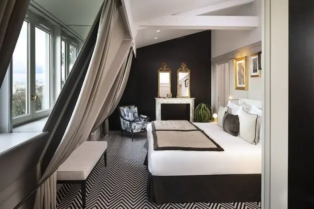 Charles Ferry Suite Eiffel view