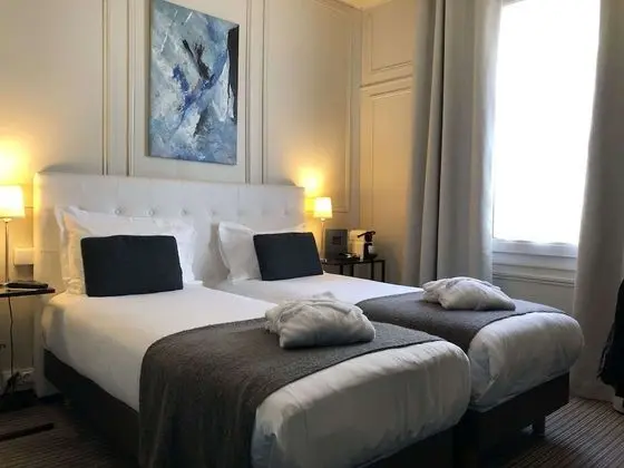 Deluxe Tek Büyük veya İki Ayrı Yataklı Oda