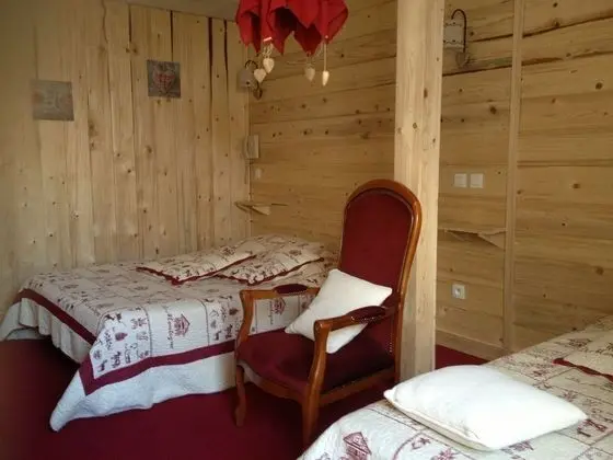 Üç Kişilik Oda
