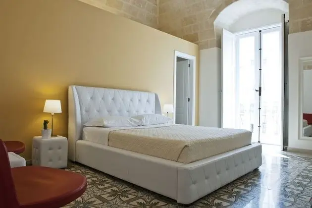 Deluxe Tek Büyük Yataklı Oda, Balkon (Donna)