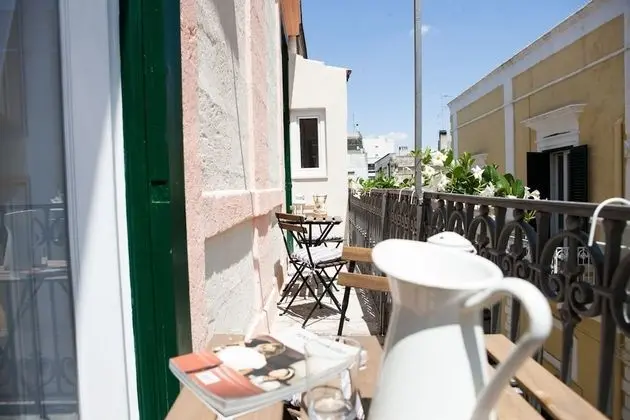 Junior Süit, Balkon (Archi)