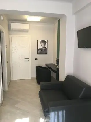 Standard Tek Büyük veya İki Ayrı Yataklı Oda, Balkon (Brigitte Bardot)