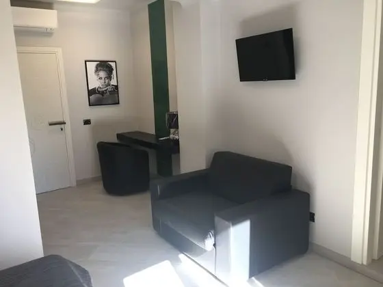 Standard Tek Büyük veya İki Ayrı Yataklı Oda, Balkon (Brigitte Bardot)