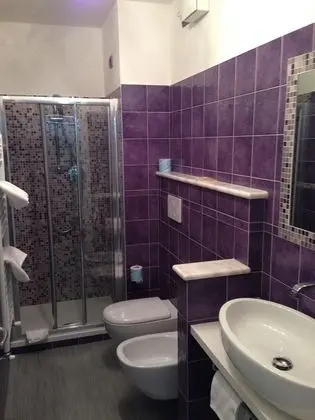 Design Tek Büyük Yataklı Oda (Elizabeth Taylor)