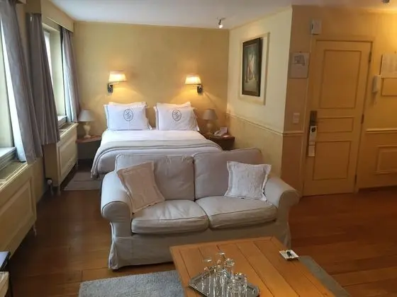 Standard Tek Büyük Yataklı Oda (Patio)