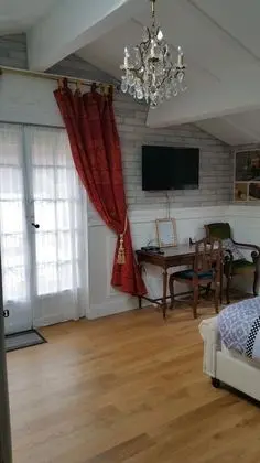 Grand Tek Büyük Yataklı Oda