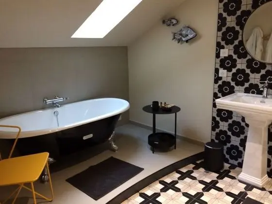 Comfort Üç Kişilik Oda, Banyolu/Duşlu, Park Manzaralı (4 épis)