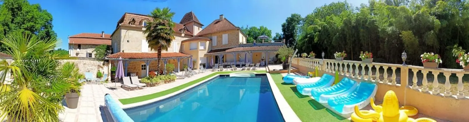 Family Dört Kişilik Oda (Figeac)