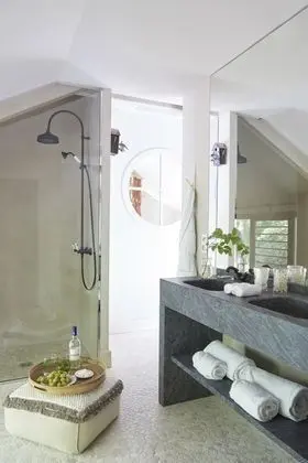 Deluxe Tek Büyük Yataklı Oda (Les Oiseaux)