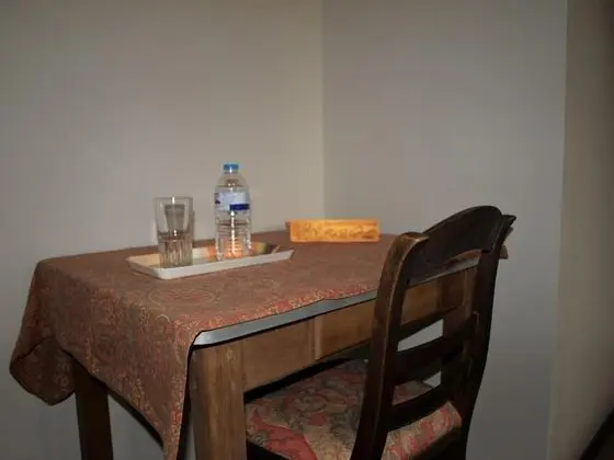 Tek Büyük Yataklı Oda (Orange)