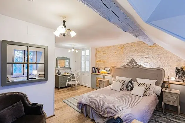 Luxury Tek Büyük Yataklı Oda, Banyolu/Duşlu, Bahçe Manzaralı (Chambre Granit)