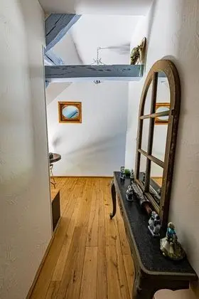 Luxury Tek Büyük Yataklı Oda, Banyolu/Duşlu, Kanal Manzaralı (Chambre Canal)