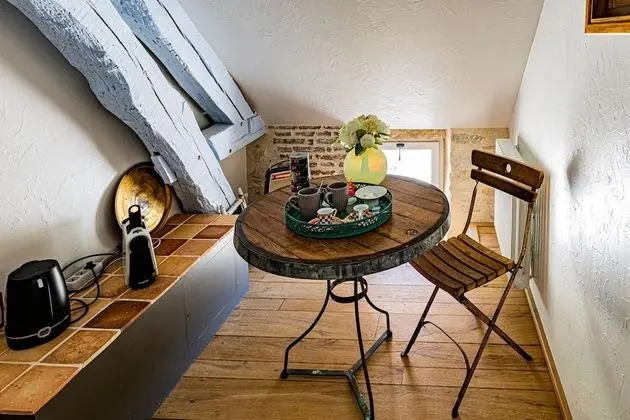 Luxury Tek Büyük Yataklı Oda, Banyolu/Duşlu, Kanal Manzaralı (Chambre Canal)