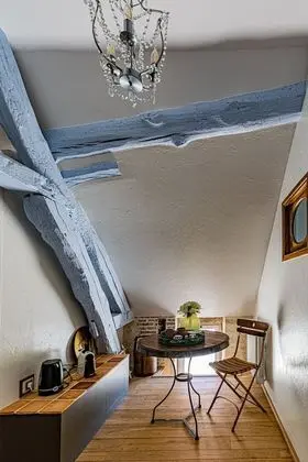 Luxury Tek Büyük Yataklı Oda, Banyolu/Duşlu, Kanal Manzaralı (Chambre Canal)