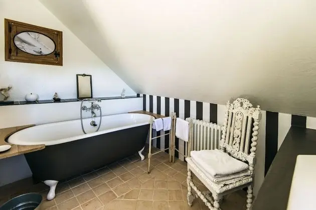 Luxury Tek Büyük Yataklı Oda, Banyolu/Duşlu, Kanal Manzaralı (Chambre Canal)