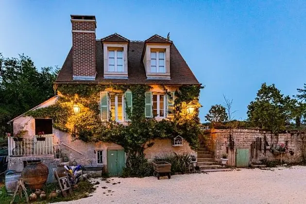 Superior Kır Evi, Banyolu/Duşlu, Bahçe Manzaralı (Grand)