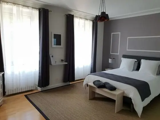 Tek Büyük Yataklı Oda (Liquoreuse)