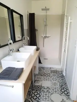 Tek Büyük Yataklı Oda (Liquoreuse)