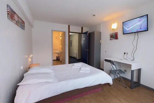 Tek Büyük Yataklı Oda, Sigara İçilmez