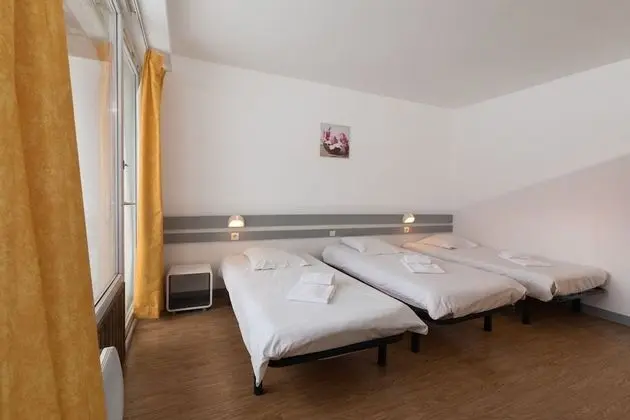 Üç Kişilik Oda, Birden Çok Yatak, Sigara İçilmez