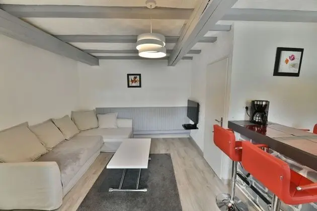 Kır Evi, Özel Banyo, Havuz Manzaralı (du Chêne)