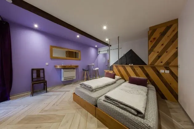 Deluxe Tek Büyük Yataklı Oda, Banyolu/Duşlu, Avlu Manzaralı