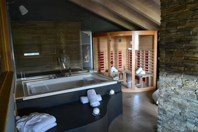 Deluxe Oda, 1 Büyük (Queen) Boy Yatak, Jakuzi