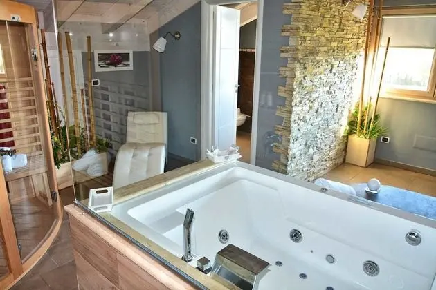 Deluxe Oda, 1 Büyük (Queen) Boy Yatak, Jakuzi