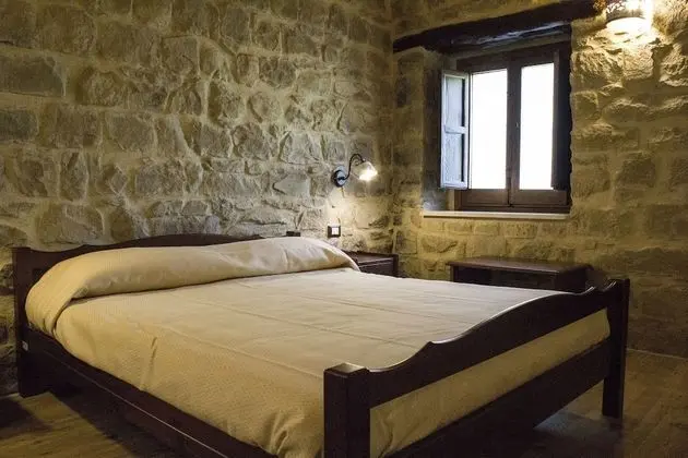 Tek Büyük Yataklı Oda, Bahçe Manzaralı (Larice)