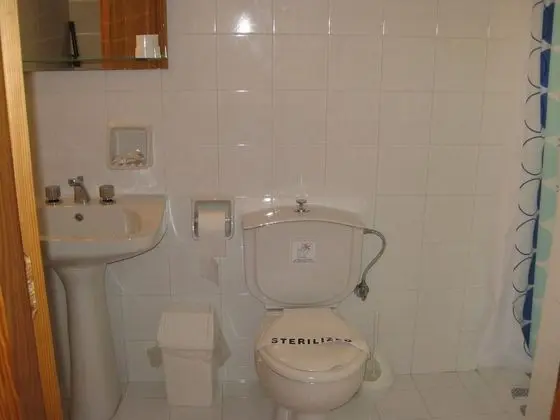 Üç Kişilik Oda