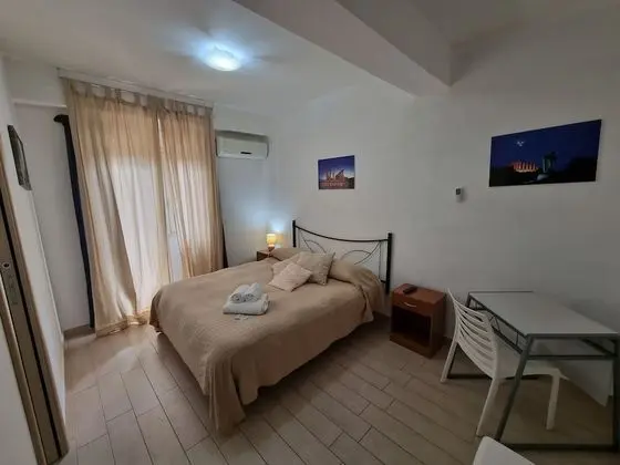 Tek Büyük Yataklı Oda