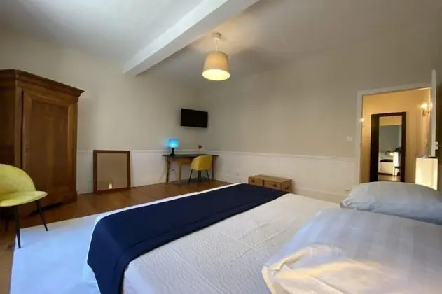 Deluxe Tek Büyük veya İki Ayrı Yataklı Oda (Hermes)