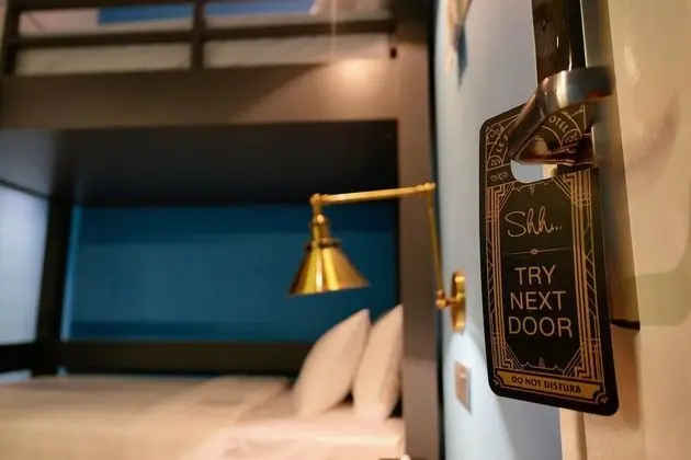 Attaché Room
