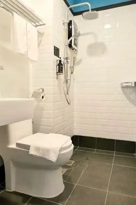 Attaché Room