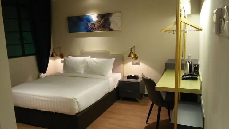 Counselor Room (Queen)