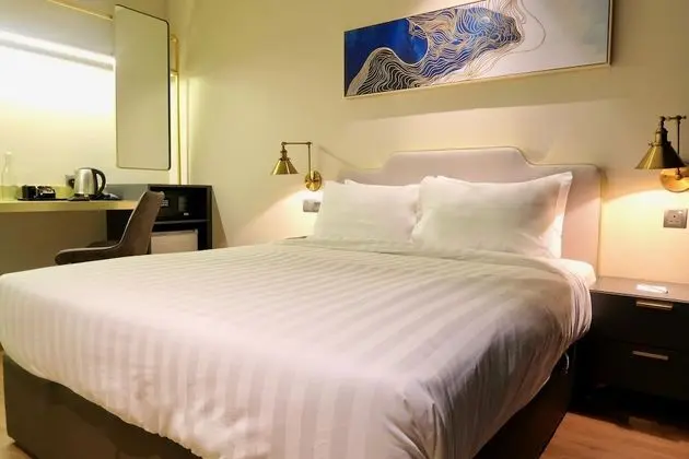Counselor Room (Queen)