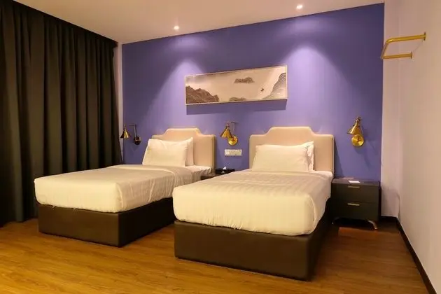 Counselor Room (Twin)