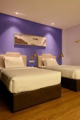 Counselor Room (Twin)