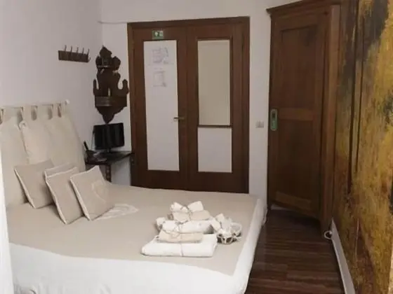 Classic Tek Büyük Yataklı Oda, Banyolu/Duşlu (Rione Monti)