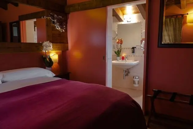 Standard Tek Büyük veya İki Ayrı Yataklı Oda, 1 Yatak Odası, Özel Banyo, Avlu Manzaralı