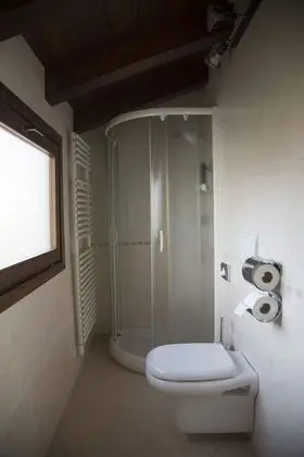 Standard Tek Büyük veya İki Ayrı Yataklı Oda, 1 Yatak Odası, Özel Banyo, Avlu Manzaralı