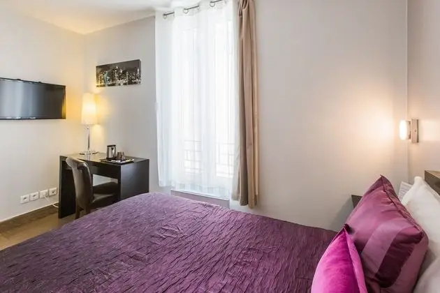 Comfort Tek Büyük Yataklı Oda