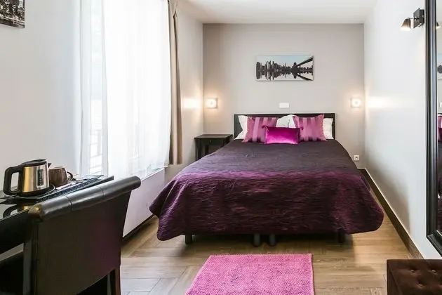 Comfort Tek Büyük Yataklı Oda