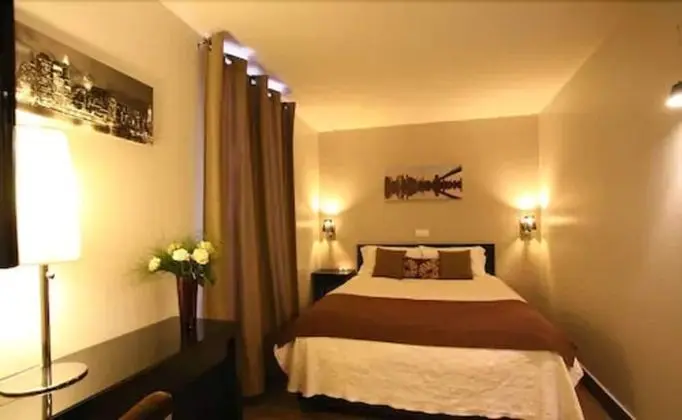 Comfort Tek Büyük Yataklı Oda