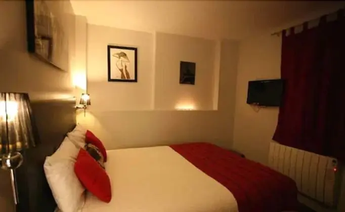 Comfort Tek Büyük Yataklı Oda