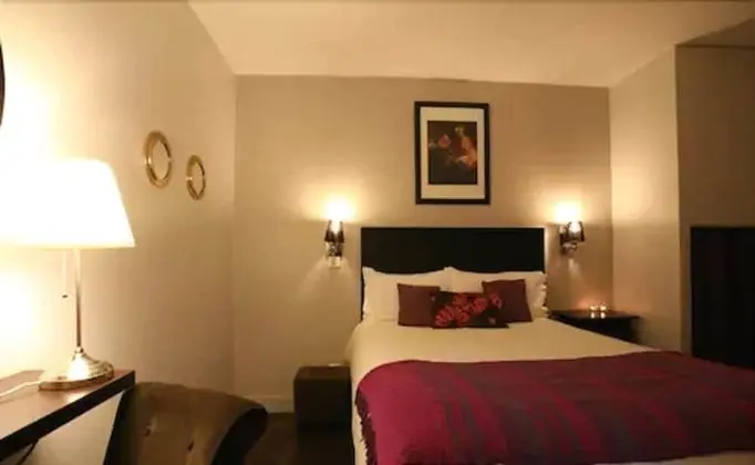 Comfort Tek Büyük Yataklı Oda