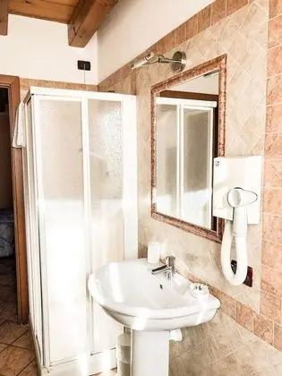 Basic Oda, Nehir Manzaralı