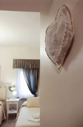 Tek Büyük Yataklı Oda (with extra bed)