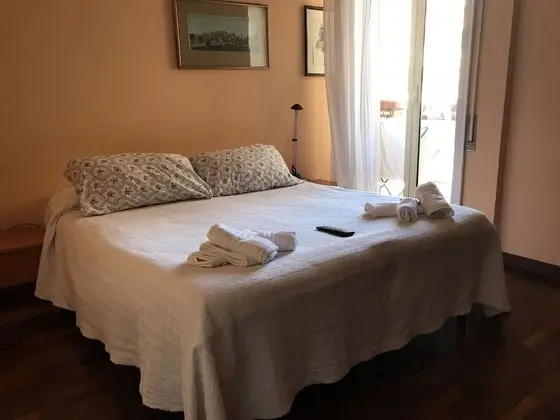 Tek Büyük veya İki Ayrı Yataklı Oda