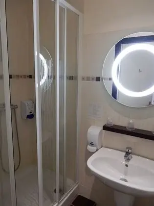 Tek Büyük Yataklı Oda (+ bon cadeau restaurant)